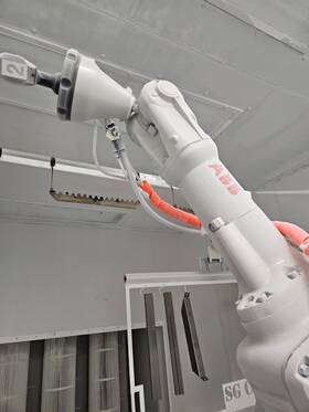 100f81b51v41161 Abb - Irb Painting Robots 6 Foot Reach Used A Couple Times. 52