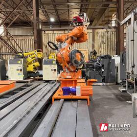 Abb 4600-802204 Irb 4600-20 Robot With Irc5 And Lincoln R450 Weld Pkg On 12 Meter Linear Rail