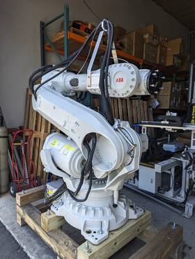 Irc5 Abb 6700-200/2.60 Irb Robot Arm With Single Controller