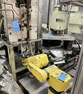 E03200414 Fanuc F-56761 Model Lr Mate 2001b Robot With Systems R-31b