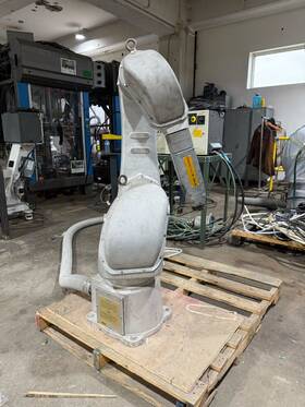 Fanuc P-40ia Paint Robot With R-30ib Mate Plus Controller