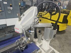 Iai Corporation / Maruyasu Machinery Ixp-4n5520-wa-m-p3 Ixp-4n5520 Scara Robot With Dual Mpm3 Conveyor System 2018