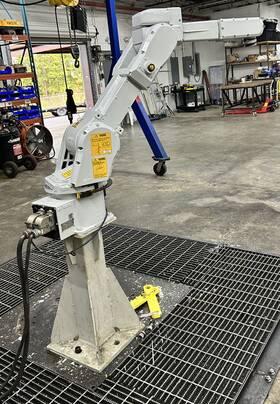 Kawasaki Fs010e C- Industrial Robot With Controller D-series