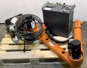 10023973 Kuka 11082731 Robotic Arm System Kr 8 R1620 C4 Compact Controller