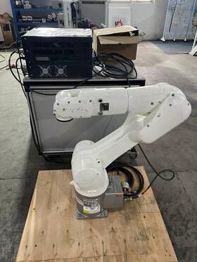 R1100 Kuka Kr10 - Complete Robot System With Krc4 Compact Controller