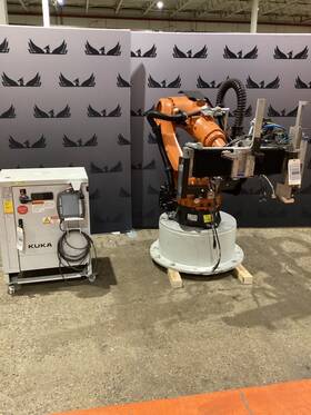R1800 Kuka Kr 120 Nano Robot With C4 Na Controls Missing Cable Set Used