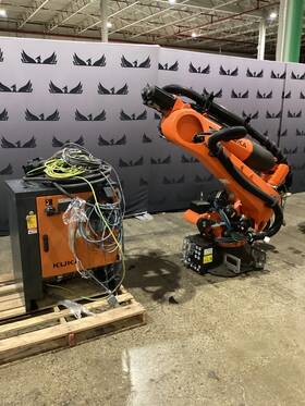 R3100-2 Kuka R3100-2/flr Kr 210 Robot With Krc4 Controller 6-axis 210kg 3100mm Used