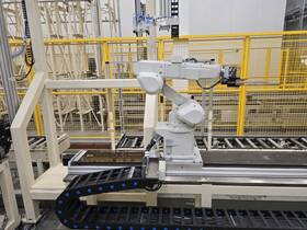 Mitsubishi Cr2b-574/rv-6s Industrial Robot And Controller Melfa Rv-6sdl With 18 Foot Track