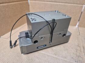 Schunk Pgn 200-1-as-sd 37371405 Pneumatic Parallel Gripper Part No. Pgn 200-1-as-sd