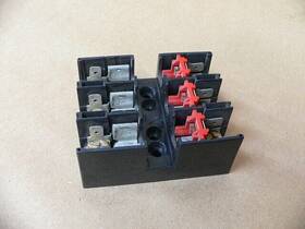 Mr633-77 Usd Connectron 3-pole Fuse Holder Block 30 Amp 600 Vac
