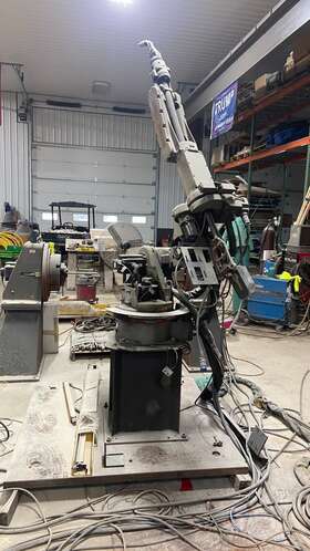 E1900n Yaskawa Motoman Robot E1900n/nx100 Needs Wire Feeder