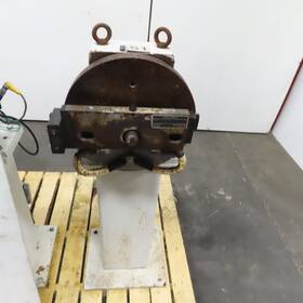Yaskawa Mh-185 Mh 185 Rotary Headstock Fixture Positioner 161 1 Ratio 200v .045kw