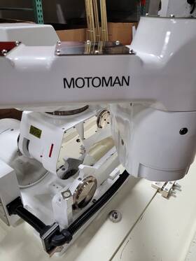 Yaskawa Yr-csl20d-b49 Motoman Robot