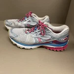 Brooks Ravenna 6 White Raspberry Size 10. Fixed Price $17.50.