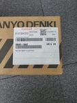 Kawasaki Robot Model JE05. 5,6 Axis Servo Motor (part NNUMBER:50601-1062). Fixed Price $1500.00.