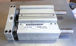 De-sta-co Model: DLT-16-E-B-1 Slide Thruster Short Body Robohand New Surplus. Fixed Price $150.00.