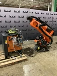 Kuka Kr 210 R3100-2/FLR Robot Complete W/ C4 Na Controller Used. Fixed Price $32499.99.