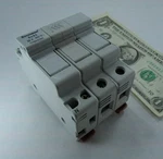 Cooper Bussmann CH083DNS 3-POLE Industrial Fuse Holders, +n, 25A 400V New. Fixed Price $27.95.